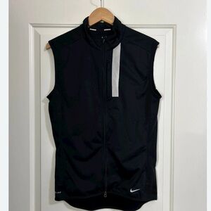 Nike running shield element